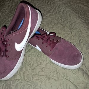 Nike Men's Suede Sneakers In Maroon